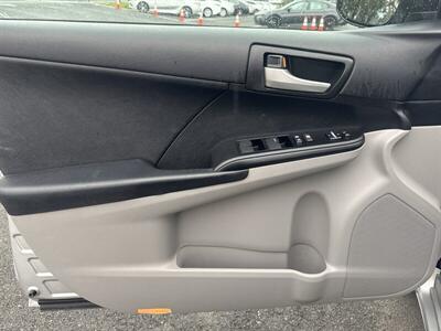 2012 Toyota Camry LE   - Photo 8 - Pittsburg, CA 94565-2812