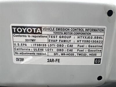 2017 Toyota RAV4 Platinum   - Photo 34 - Pittsburg, CA 94565-2812