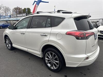 2017 Toyota RAV4 Platinum   - Photo 19 - Pittsburg, CA 94565-2812