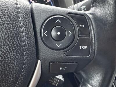 2017 Toyota RAV4 Platinum   - Photo 7 - Pittsburg, CA 94565-2812