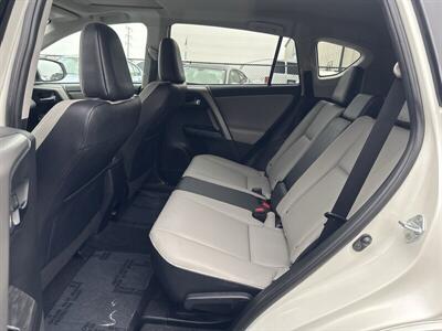 2017 Toyota RAV4 Platinum   - Photo 18 - Pittsburg, CA 94565-2812