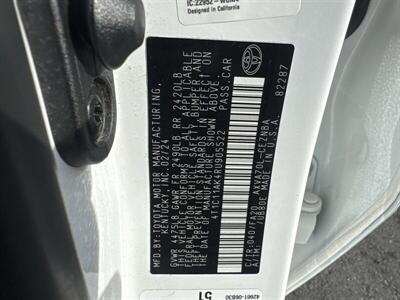 2024 Toyota Camry LE   - Photo 29 - Pittsburg, CA 94565-2812