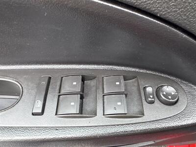 2011 Chevrolet HHR LT   - Photo 10 - Pittsburg, CA 94565-2812