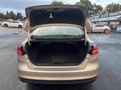 2018 Ford Focus SE - Photo 17 - Pittsburg, CA 94565-2812
