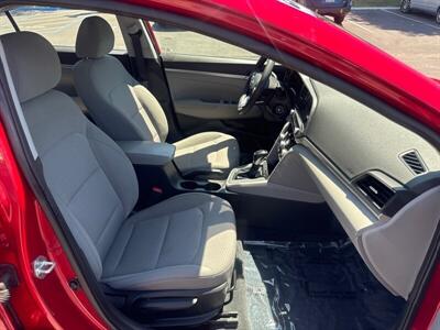 2020 Hyundai ELANTRA SE   - Photo 23 - Pittsburg, CA 94565-2812