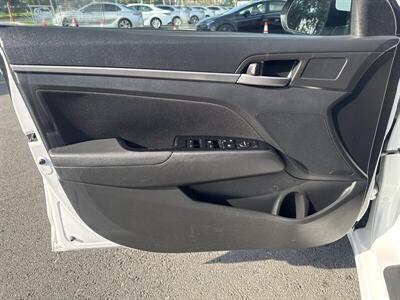 2018 Hyundai ELANTRA SEL   - Photo 11 - Pittsburg, CA 94565-2812