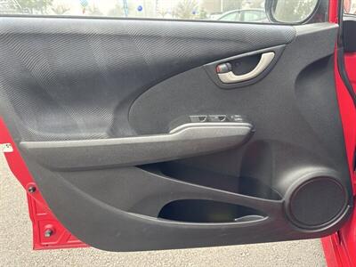 2011 Honda Fit Sport   - Photo 7 - Pittsburg, CA 94565-2812