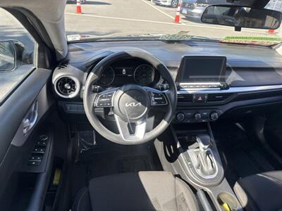 2024 Kia Forte LXS - Photo 2 - Pittsburg, CA 94565-2812