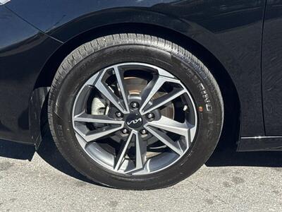 2024 Kia Forte LXS - Photo 5 - Pittsburg, CA 94565-2812