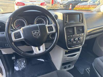 2017 Dodge Grand Caravan SE   - Photo 8 - Pittsburg, CA 94565-2812