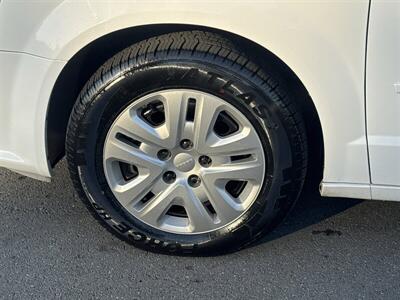 2017 Dodge Grand Caravan SE   - Photo 4 - Pittsburg, CA 94565-2812