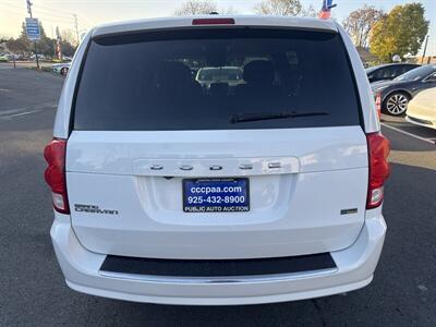 2017 Dodge Grand Caravan SE   - Photo 22 - Pittsburg, CA 94565-2812