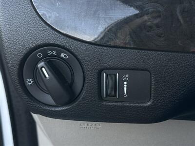 2017 Dodge Grand Caravan SE   - Photo 11 - Pittsburg, CA 94565-2812