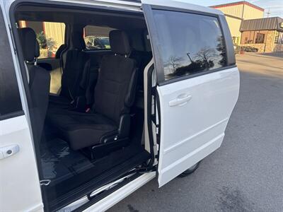 2017 Dodge Grand Caravan SE   - Photo 16 - Pittsburg, CA 94565-2812