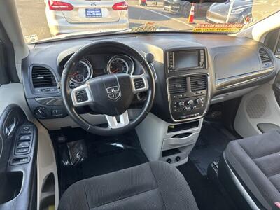 2017 Dodge Grand Caravan SE   - Photo 5 - Pittsburg, CA 94565-2812