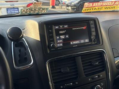 2017 Dodge Grand Caravan SE   - Photo 10 - Pittsburg, CA 94565-2812