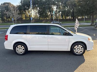 2017 Dodge Grand Caravan SE   - Photo 25 - Pittsburg, CA 94565-2812