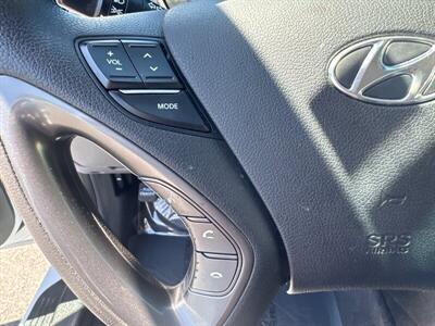2014 Hyundai SONATA Hybrid   - Photo 5 - Pittsburg, CA 94565-2812
