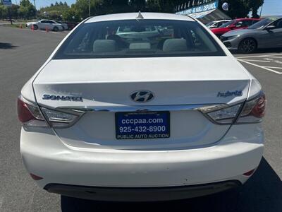2014 Hyundai SONATA Hybrid   - Photo 19 - Pittsburg, CA 94565-2812