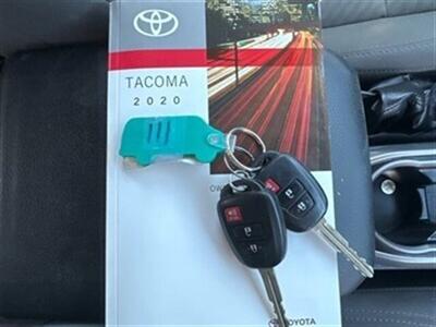2020 Toyota Tacoma TRD Off-Road   - Photo 30 - Pittsburg, CA 94565-2812