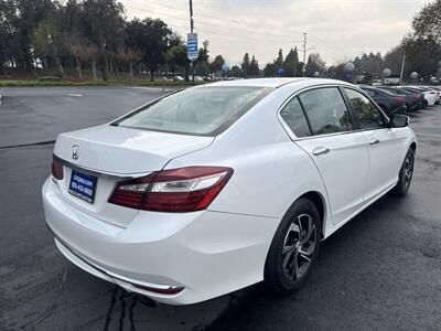 2017 Honda Accord LX   - Photo 22 - Pittsburg, CA 94565-2812