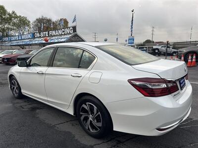 2017 Honda Accord LX   - Photo 16 - Pittsburg, CA 94565-2812