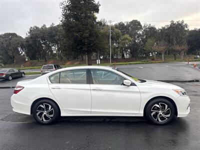 2017 Honda Accord LX   - Photo 21 - Pittsburg, CA 94565-2812