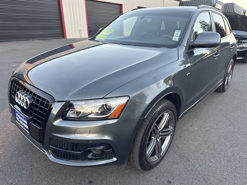 2012 Audi Q5 3.2 quattro Prestige  