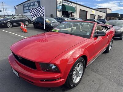 2006 Ford Mustang V6 Deluxe   - Photo 2 - Pittsburg, CA 94565-2812