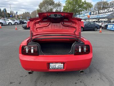 2006 Ford Mustang V6 Deluxe   - Photo 17 - Pittsburg, CA 94565-2812