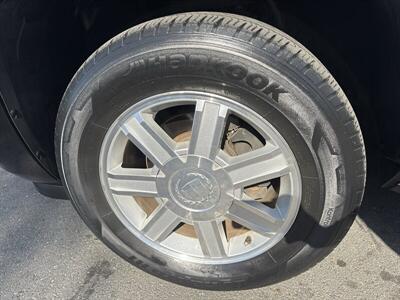 2009 Cadillac Escalade   - Photo 14 - Pittsburg, CA 94565-2812