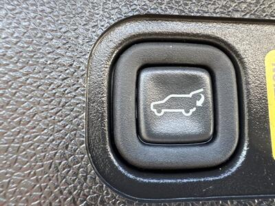 2009 Cadillac Escalade   - Photo 25 - Pittsburg, CA 94565-2812