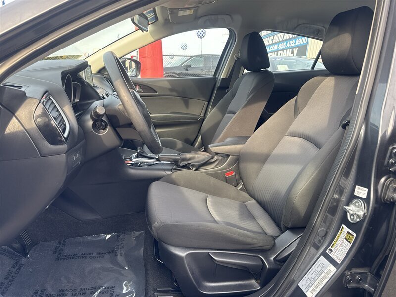 2016 Mazda Mazda3 i Sport  