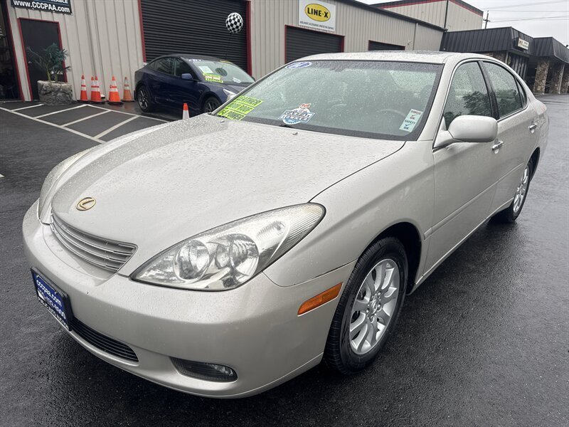 2004 Lexus ES  