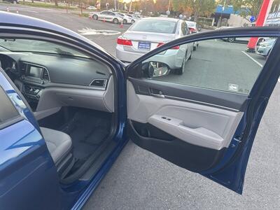 2018 Hyundai ELANTRA SEL   - Photo 24 - Pittsburg, CA 94565-2812