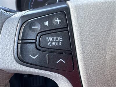 2013 Toyota Sienna XLE 8-Passenger - Photo 6 - Pittsburg, CA 94565-2812