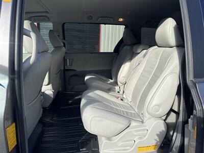 2013 Toyota Sienna XLE 8-Passenger - Photo 18 - Pittsburg, CA 94565-2812