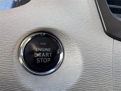 2013 Toyota Sienna XLE 8-Passenger - Photo 8 - Pittsburg, CA 94565-2812