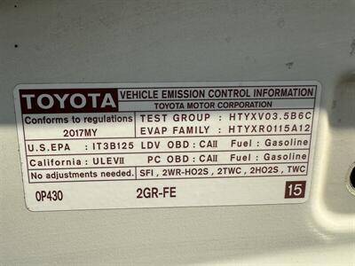 2017 Toyota Camry XLE V6   - Photo 33 - Pittsburg, CA 94565-2812
