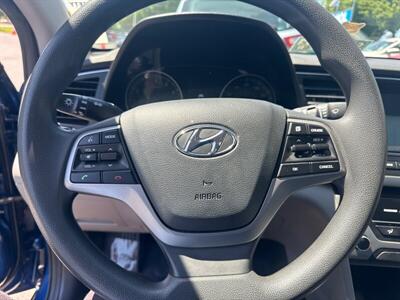 2018 Hyundai ELANTRA SEL   - Photo 12 - Pittsburg, CA 94565-2812