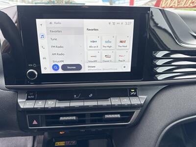 2025 Toyota Camry LE - Photo 9 - Pittsburg, CA 94565-2812