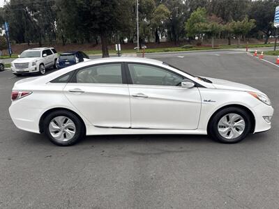 2015 Hyundai SONATA Hybrid   - Photo 20 - Pittsburg, CA 94565-2812
