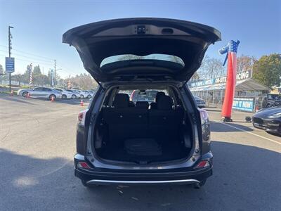 2018 Toyota RAV4 XLE   - Photo 18 - Pittsburg, CA 94565-2812
