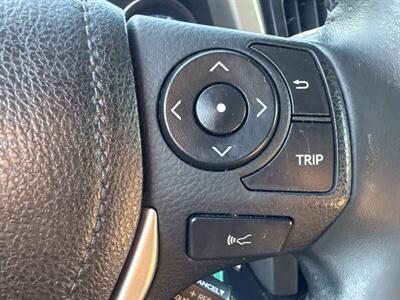 2018 Toyota RAV4 XLE   - Photo 7 - Pittsburg, CA 94565-2812