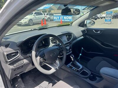 2019 Hyundai IONIQ Hybrid Blue   - Photo 15 - Pittsburg, CA 94565-2812