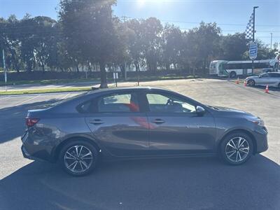 2024 Kia Forte LXS   - Photo 22 - Pittsburg, CA 94565-2812