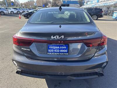 2024 Kia Forte LXS   - Photo 15 - Pittsburg, CA 94565-2812