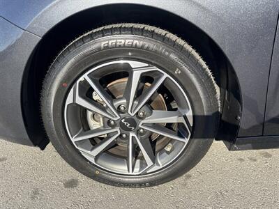 2024 Kia Forte LXS   - Photo 13 - Pittsburg, CA 94565-2812