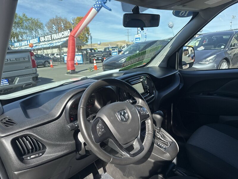 2018 RAM ProMaster City Tradesman SLT  