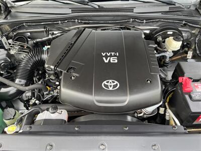2015 Toyota Tacoma PreRunner V6   - Photo 6 - Huntington Beach, CA 92647